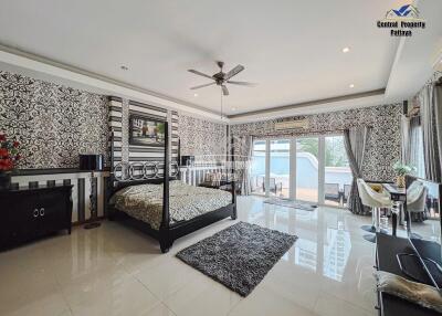 Stunning, 9 bedroom, 7 bathroom, Private pool villa for sale in Na Jomtien.