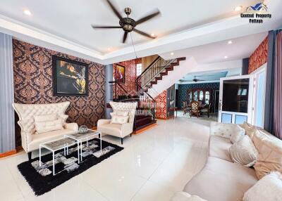 Stunning, 9 bedroom, 7 bathroom, Private pool villa for sale in Na Jomtien.