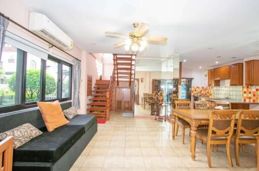 3 Bedroom House for Sale in San Phak Wan, Hang Dong. - CHIA16788