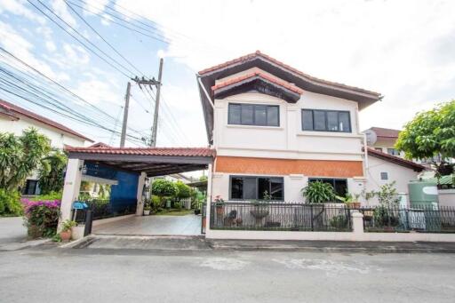 163 ตรม., 3 ห้องนอน, 3 ห้องน้ำ บ้าน ราคา ฿ 3,649,000