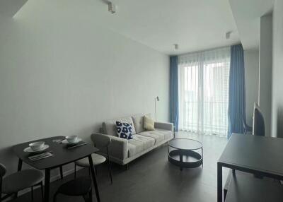 The Lofts Silom - 1 Bed Condo for Rent *LOFT12128