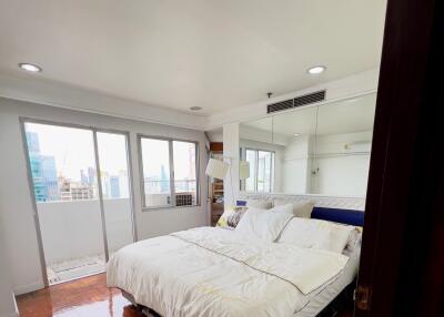 Wittayu Complex - 2 Bed Condo for Rent *WITT12129