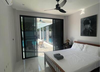 Modern Villa 3 Bedrooms in Rawai for Sale