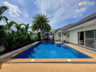 4 Bed 4 Bath Pool Villa in East Pattaya ABPC1117