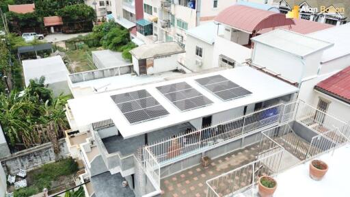 Renovated 3 story 2 Bedroom 4 bathroom House for Sale in Pratumnak