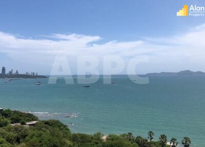 Ocean View 4 Bed 5 Bath Condo at The Cove in Wong Amat