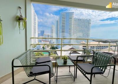 Ocean View Studio Condo in Jomtien