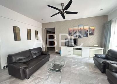 Large 2 Bedroom 2 bathroom in North Pattaya