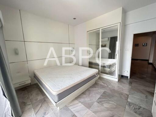 Large 2 Bedroom 2 bathroom in North Pattaya