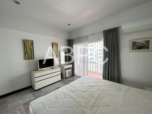 Large 2 Bedroom 2 bathroom in North Pattaya