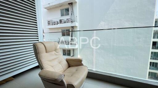 Huge 1 Bedroom 1 Bathroom Condo in Pratumnak