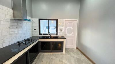 3 Bedrooms 3 Bathroom in East Pattaya