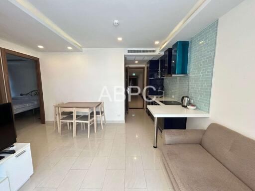 Pool View 2 Bedroom 2 Bathroom Condo in Central Pattaya