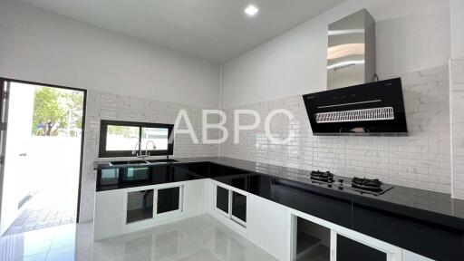 3 Bedroom 3 Bathroom in East Pattaya