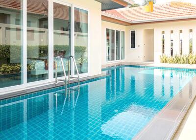 4 Bed 5 Bath in East Pattaya HS5602