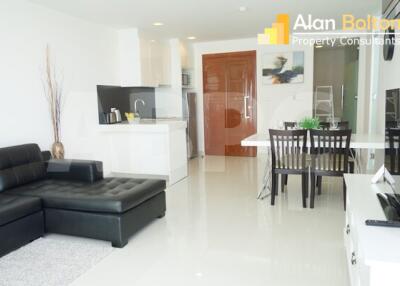 1 Bed 2 Bath in Wong Amat CS10434