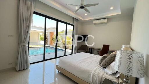 3 Bedroom 4 Bathroom in East Pattaya