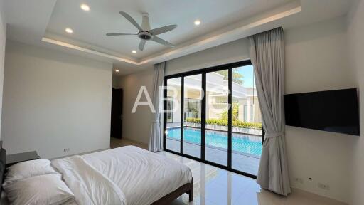 3 Bedroom 4 Bathroom in East Pattaya