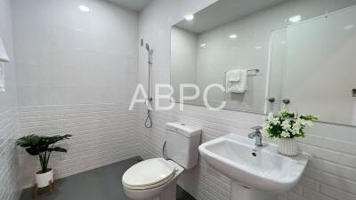 3 Bedroom 2 Bathroom in East Pattaya