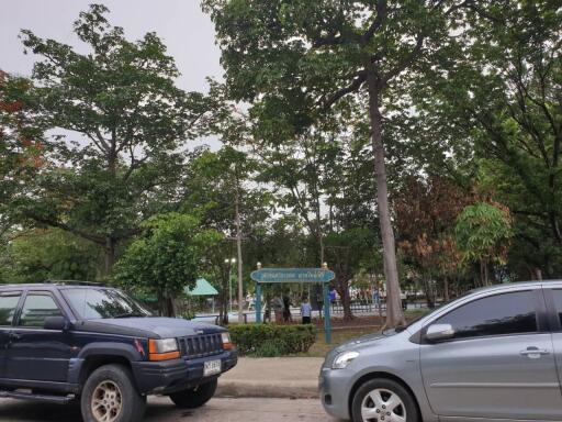 Parking area near a public park or garden