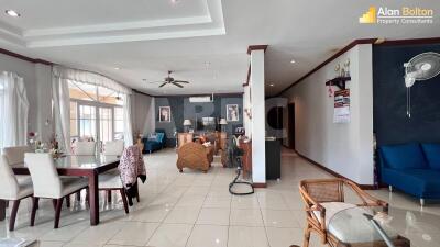 3 Bed 4 Bath in Jomtien HS4929