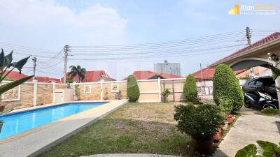 3 Bed 4 Bath in Jomtien HS4929