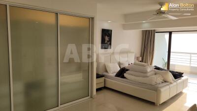 Ocean View 3 Bed 2 Bath Condo in Jomtien CR6187