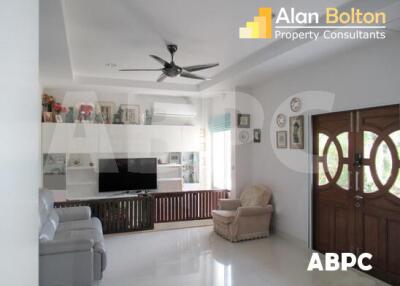 4 Bed 4 Bath in East Pattaya HS4914