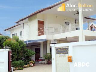 4 Bed 4 Bath in East Pattaya HS4914