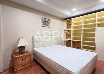 2 Bedrooms 2 Bathrooms in Jomtien