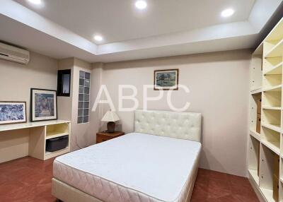 2 Bedrooms 2 Bathrooms in Jomtien