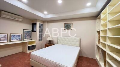 2 Bedrooms 2 Bathrooms in Jomtien