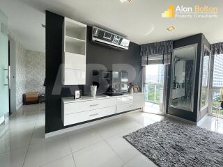 1 Bed 1 Bath in Wong Amat CS4959