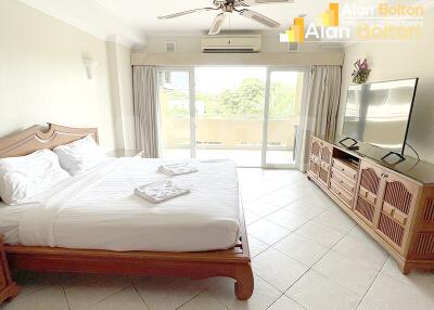 1 Bed 1 Bath in Wong Amat CR3189
