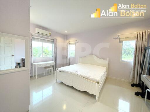 4 Bed 5 Bath in East Pattaya HR2266