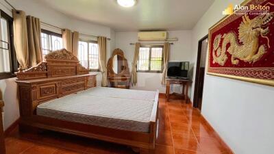 4 Bed 3 Bath in Central Pattaya HR1655