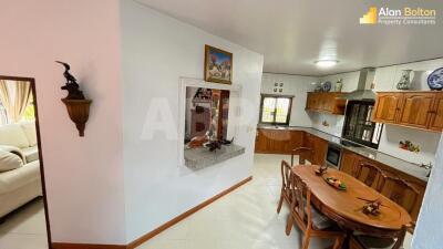 4 Bed 3 Bath in Central Pattaya HR1655