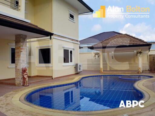 4 Bed Pool Villa in Lakeside Court 2 East Pattaya