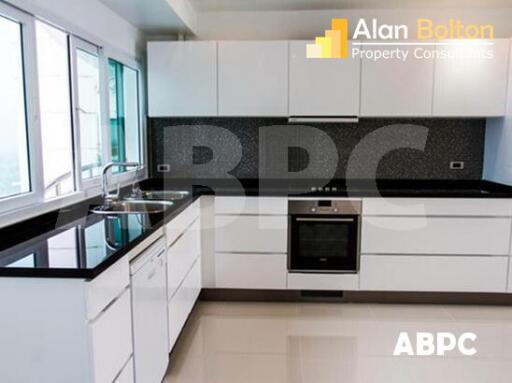 3 Bed 3 Bath in Najomtien CS5621