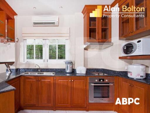 3 Bed 3 Bath in Jomtien HR2664