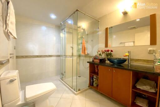 2 Bed 2 Bath Condo in Central Pattaya