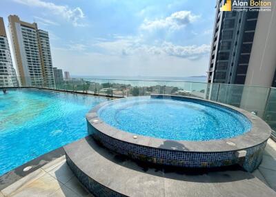 Ocean View 2 Bed 2 Bath Condo in Pratumnak