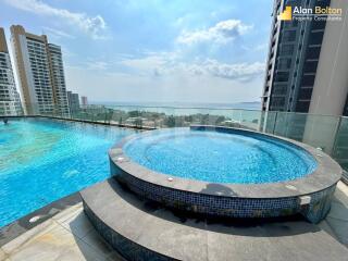 Ocean View 2 Bed 2 Bath Condo in Pratumnak