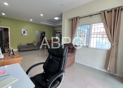 3 Bedrooms 2 Bathroom in East Pattaya