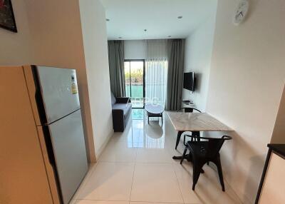 Just in 1 Bedroom Condo in The Axis For Rent