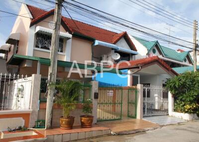 PRICE DROP MUST SELL 2 Bedroom House in Central Pattaya