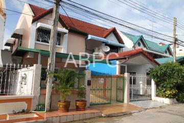 PRICE DROP MUST SELL 2 Bedroom House in Central Pattaya