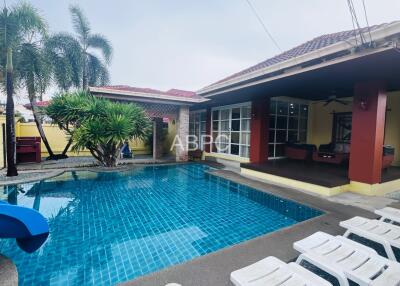 Private Pool Villa 4 Bedroom In Jomtien