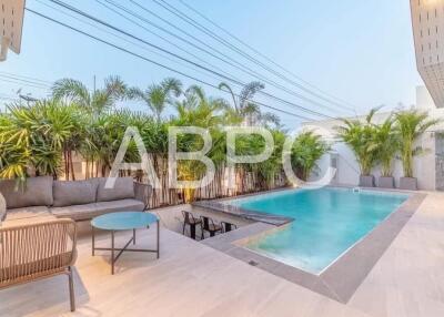 JUST IN Private Pool Villa 4 bedroom in Jomtien