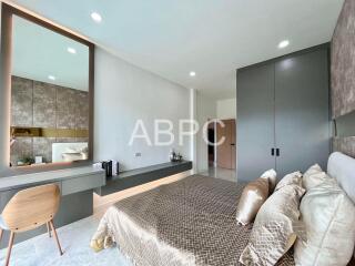 Modern 4 bedroom 5 bathroom Pool Villa in Jomtien